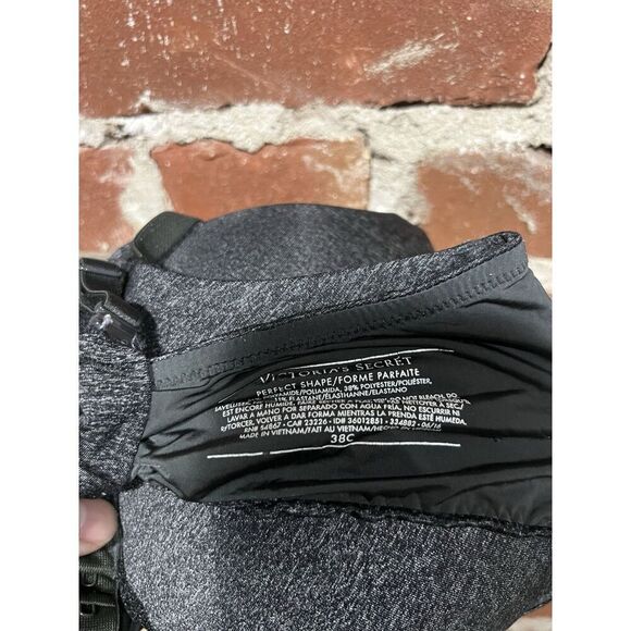 Victoria Secret Womens Gray Perfect Shape Bra Underwire Size 38C - Picture 3 of 3